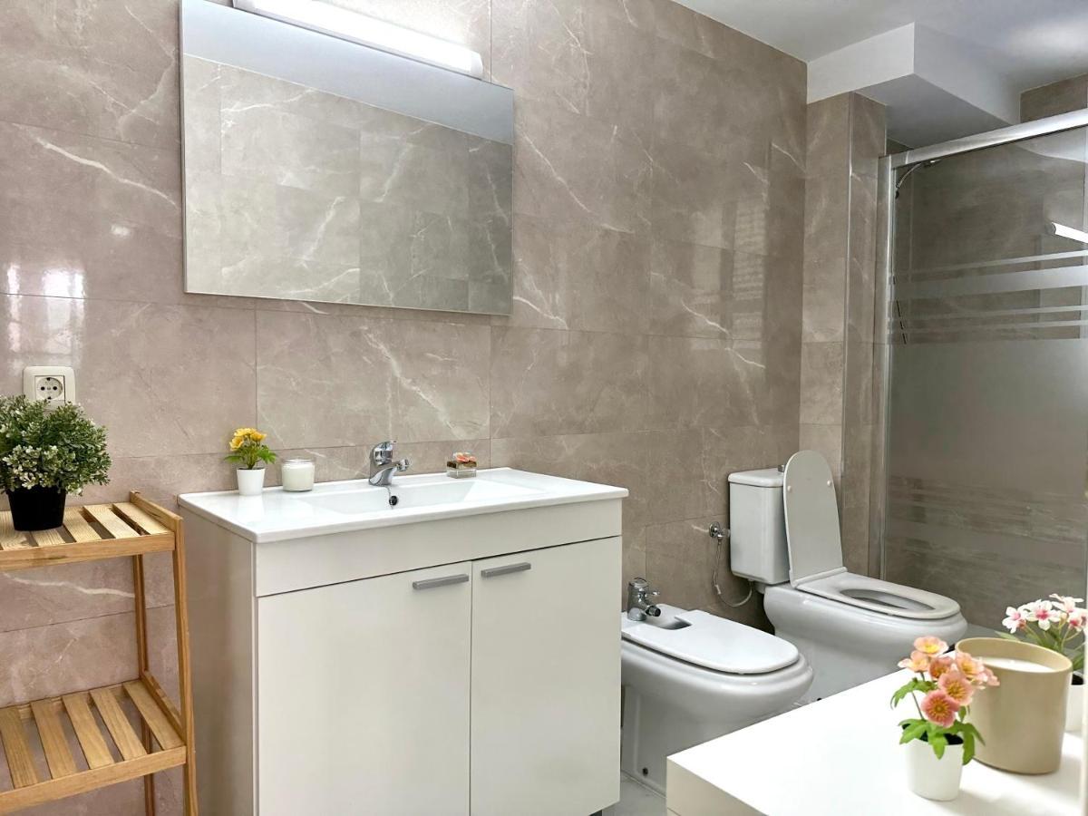 Premium Apartment With Terrace In The City Center เซบีญา ภายนอก รูปภาพ